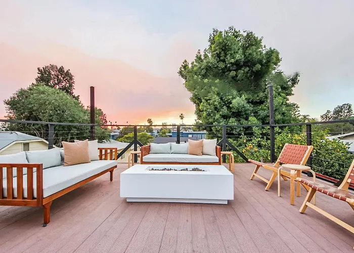 Stylish Duplex Villa W Rooftop Garden